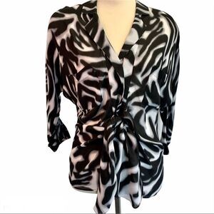 Violet & Claire black white animal print blouse L